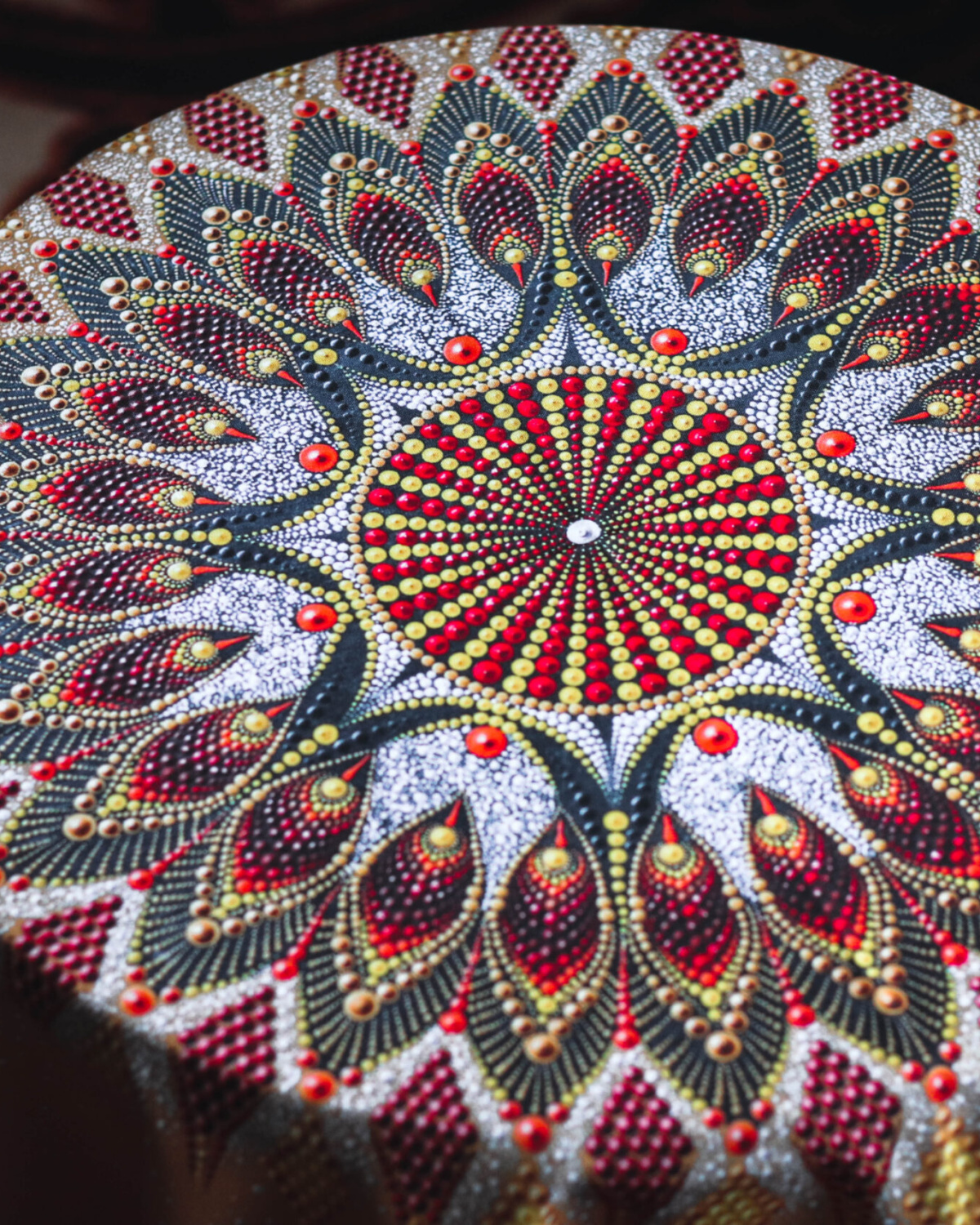 staltiese su mandala taskavimo technika